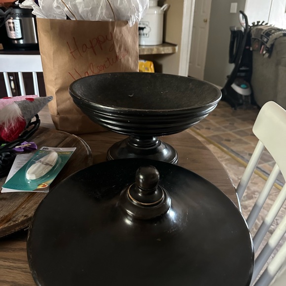 Vintage table decor - Picture 2 of 2